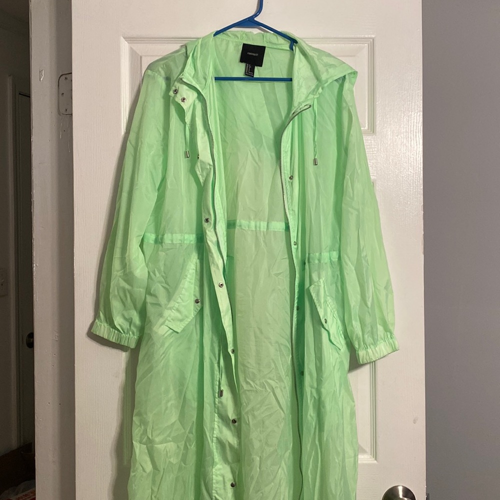 Long sleeve windbreaker